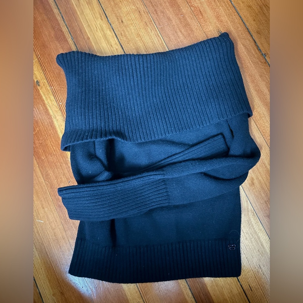Aritzia Sunday Best off the shoulder black top